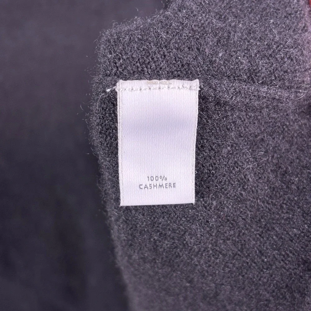 Neiman Marcus Mens Sweater XL Black Cloud Cashmere‎ V-Neck Luxury Pullover